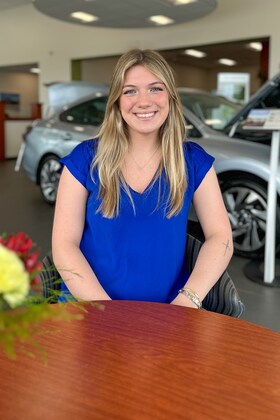 Staff member Hailey Sasso from e21eea972133