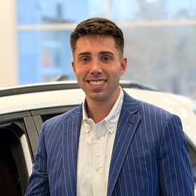 Staff member Andrew Thomolaris from 5e9d0f461285