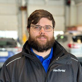 Staff member Bradley Hooper from a6cb9bea4302