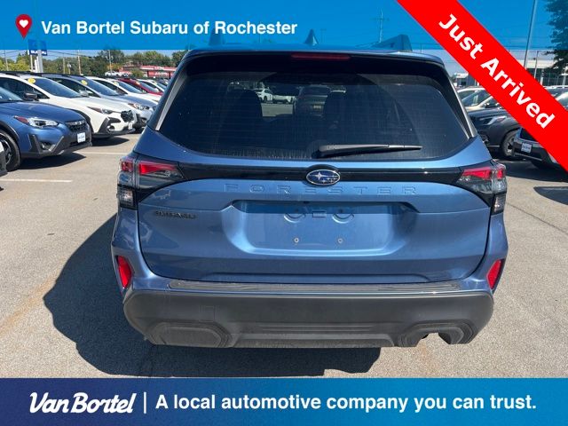2025 Subaru Forester Premium Base photo 4