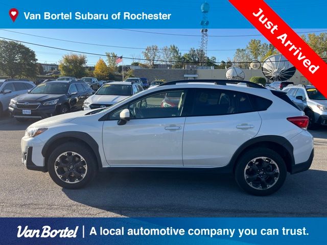 2023 Subaru Crosstrek Premium photo 2