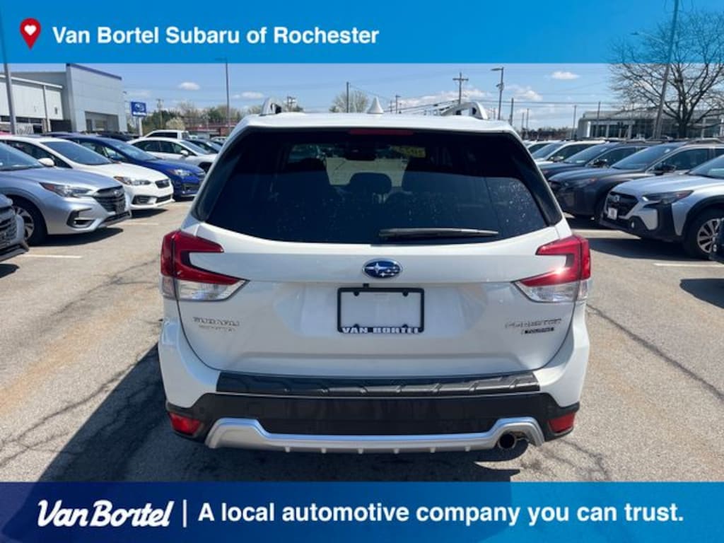 Used 2022 Subaru Forester Touring SUV