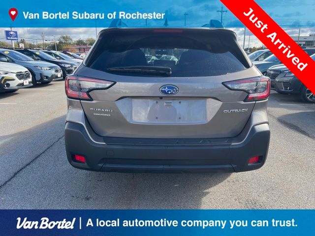2023 Subaru Outback Premium photo 4