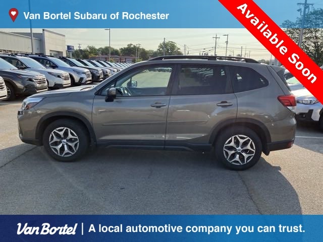 Used 2019 Subaru Forester Premium with VIN JF2SKAGCXKH415888 for sale in Rochester, NY