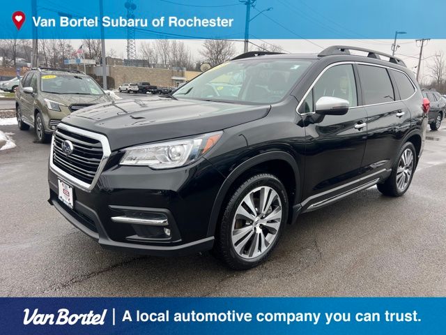 2022 Subaru Ascent Touring's photo