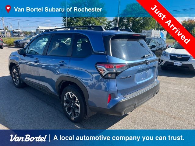 2025 Subaru Forester Premium Base photo 3