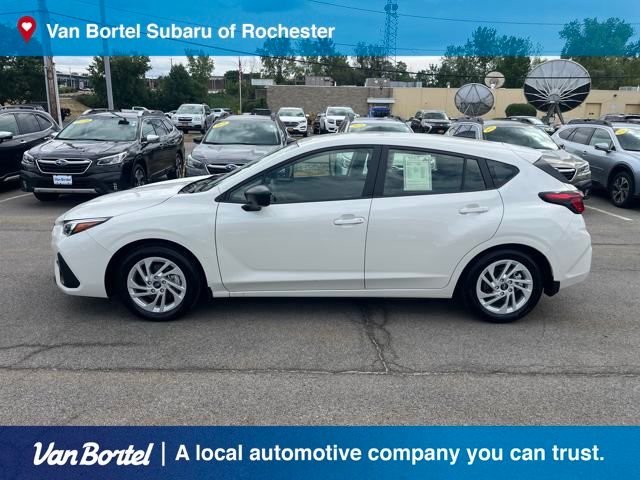 2024 Subaru Impreza Base photo 2