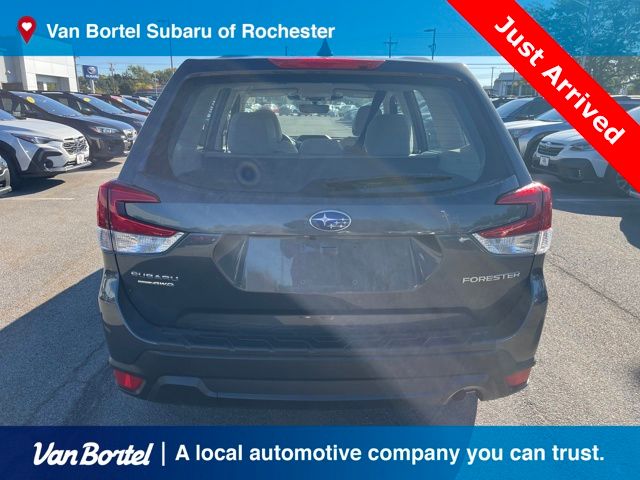 2022 Subaru Forester Base photo 3
