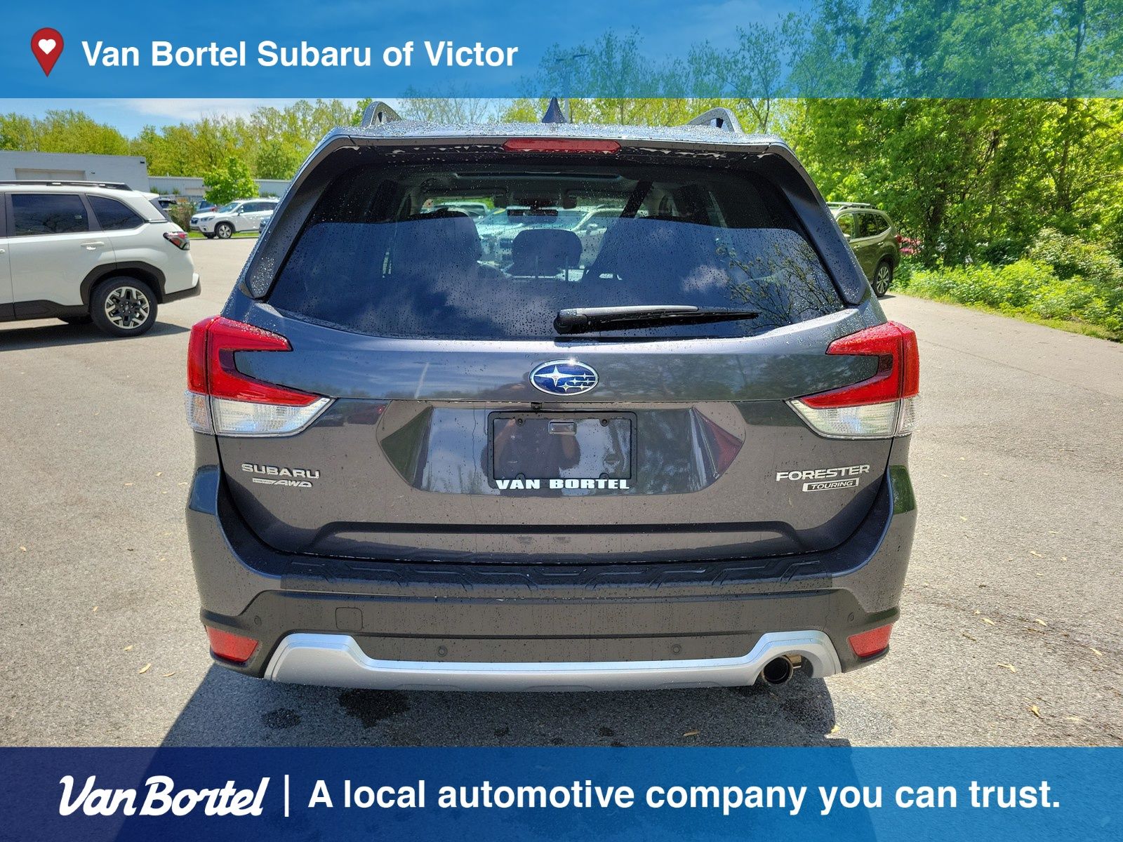 2021 Subaru Forester Touring photo 4