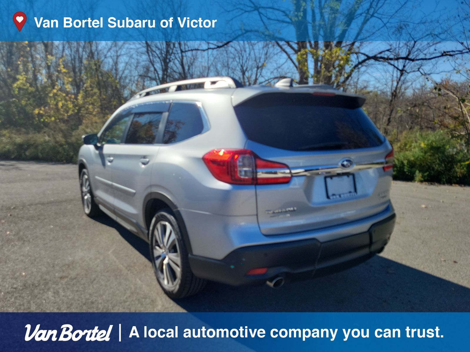 2022 Subaru Ascent Limited photo 2