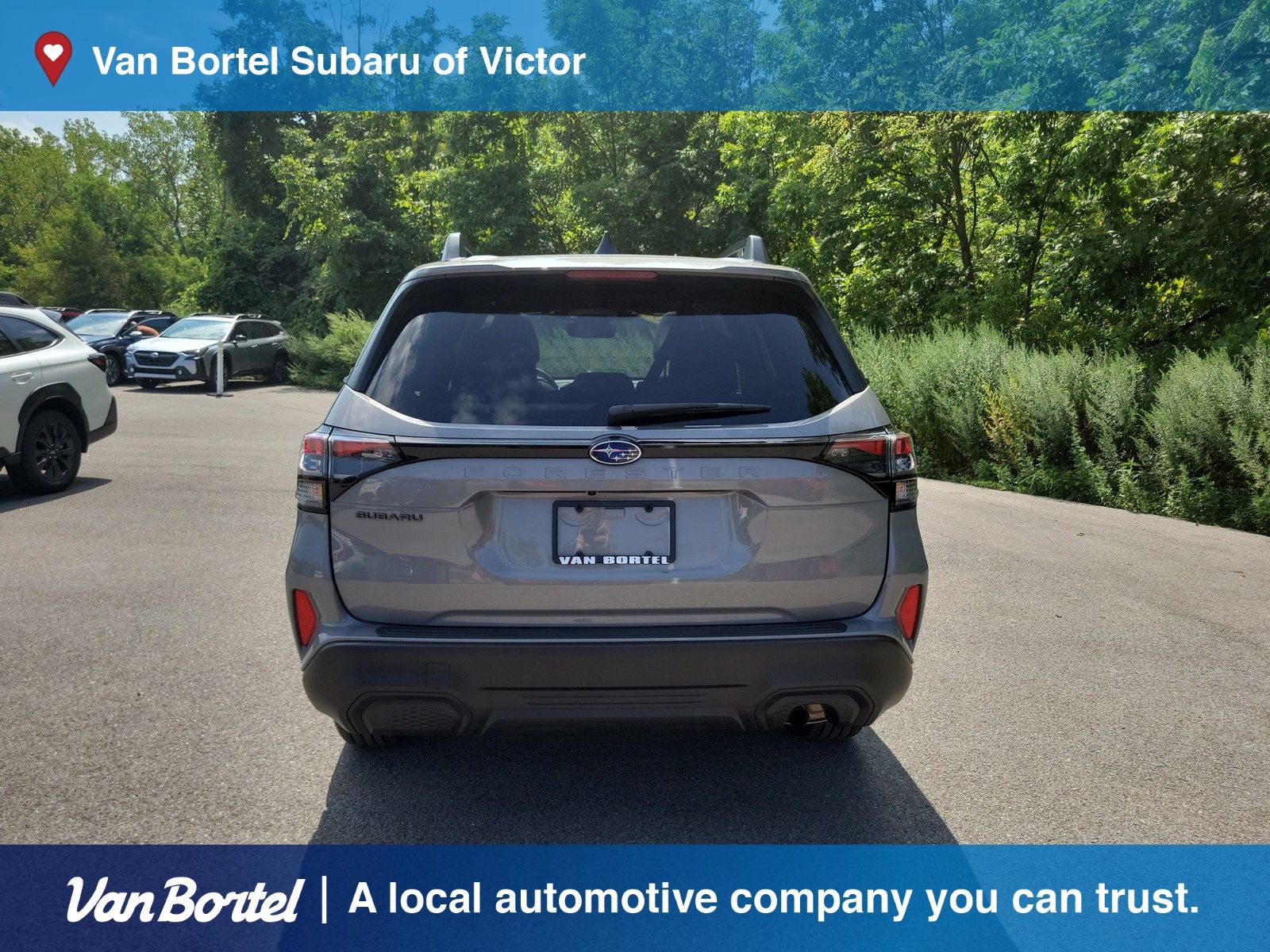 2025 Subaru Forester Premium Base photo 3