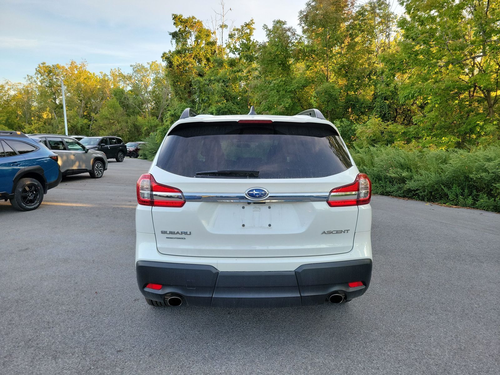 2022 Subaru Ascent Premium photo 3