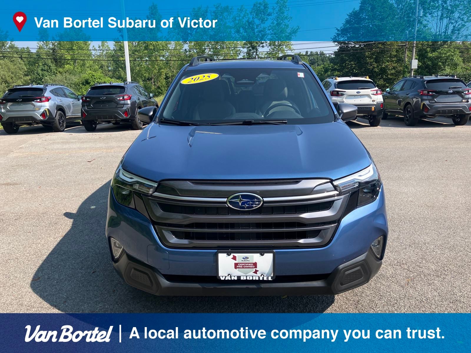 2025 Subaru Forester Premium Base photo 2