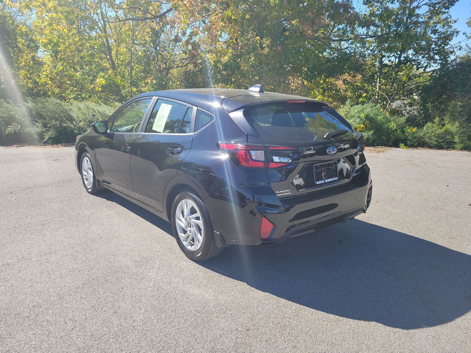 2024 Subaru Impreza Base photo 3