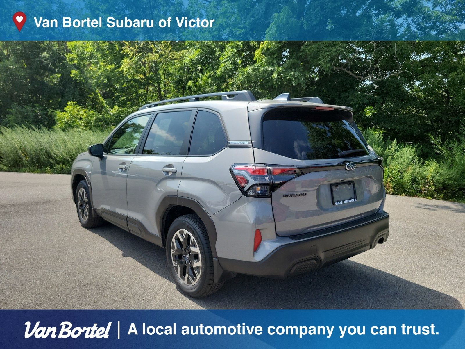 2025 Subaru Forester Premium Base photo 2