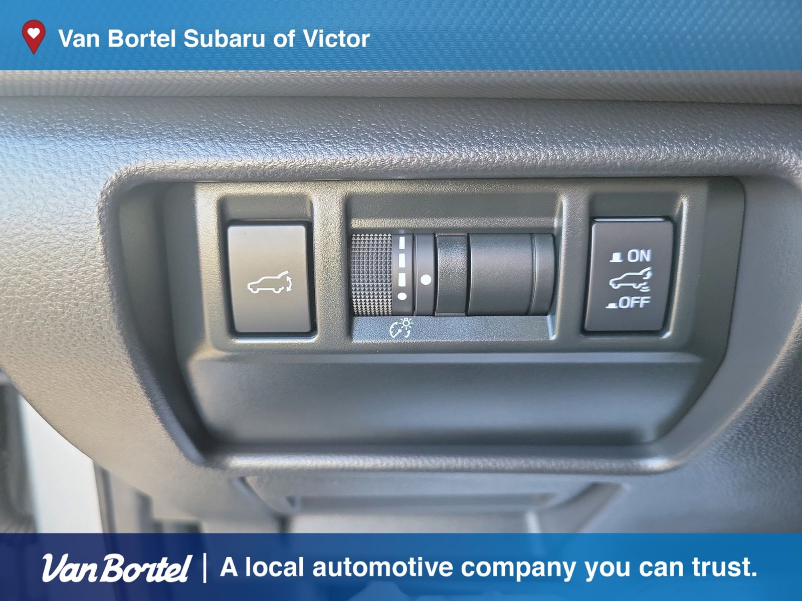 2025 Subaru Forester Limited - Photo 16