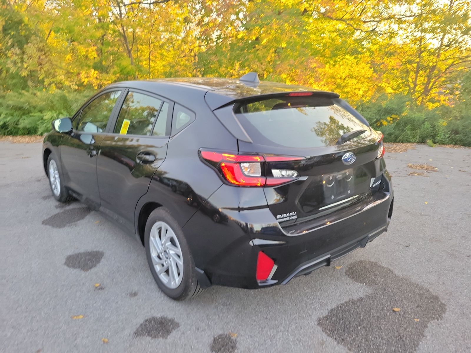 2024 Subaru Impreza Base photo 3