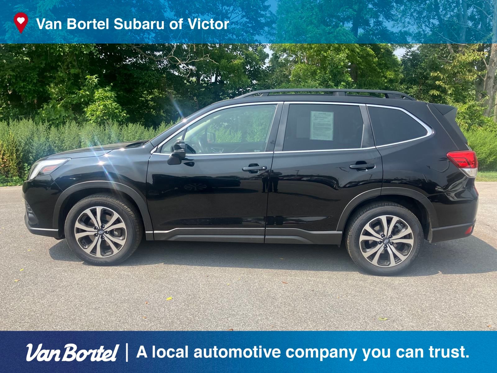 2022 Subaru Forester Limited photo 2