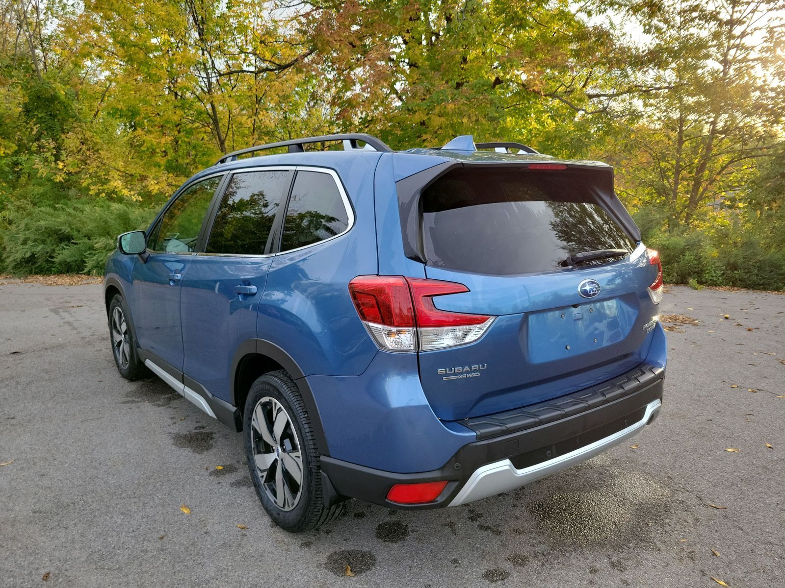 2020 Subaru Forester Touring photo 3