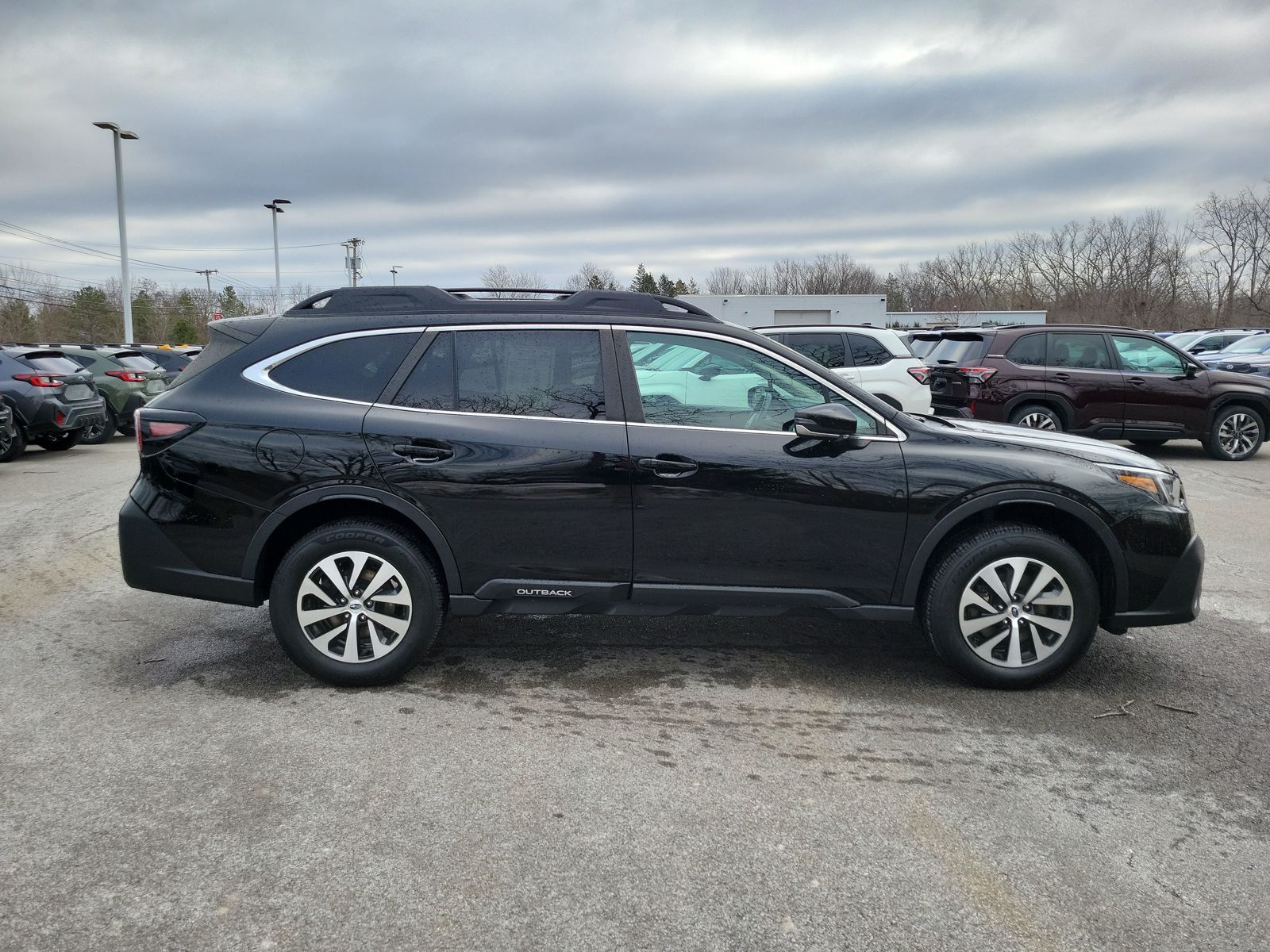 2022 Subaru Outback Premium's photo