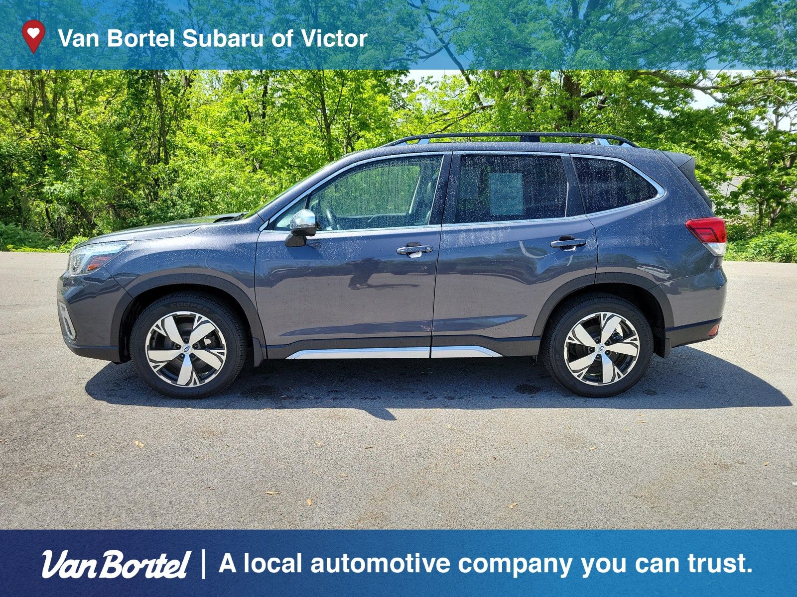 2021 Subaru Forester Touring photo 2