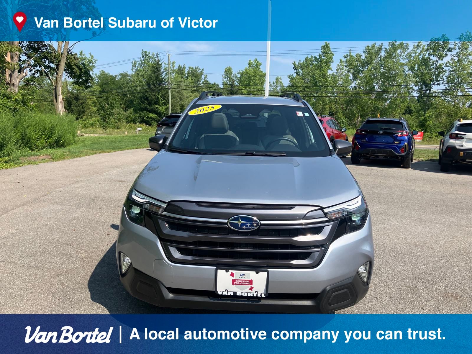 2025 Subaru Forester Premium Base photo 2