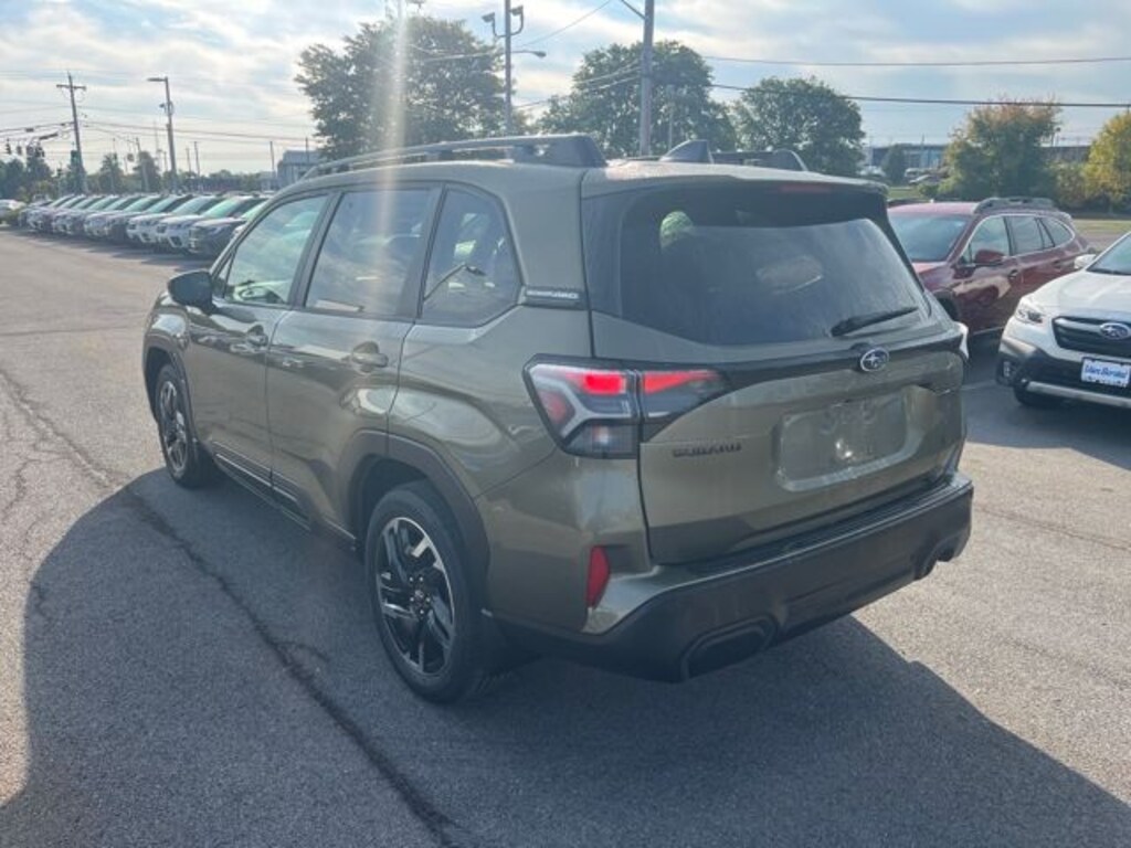 Used 2025 Subaru Forester Limited SUV