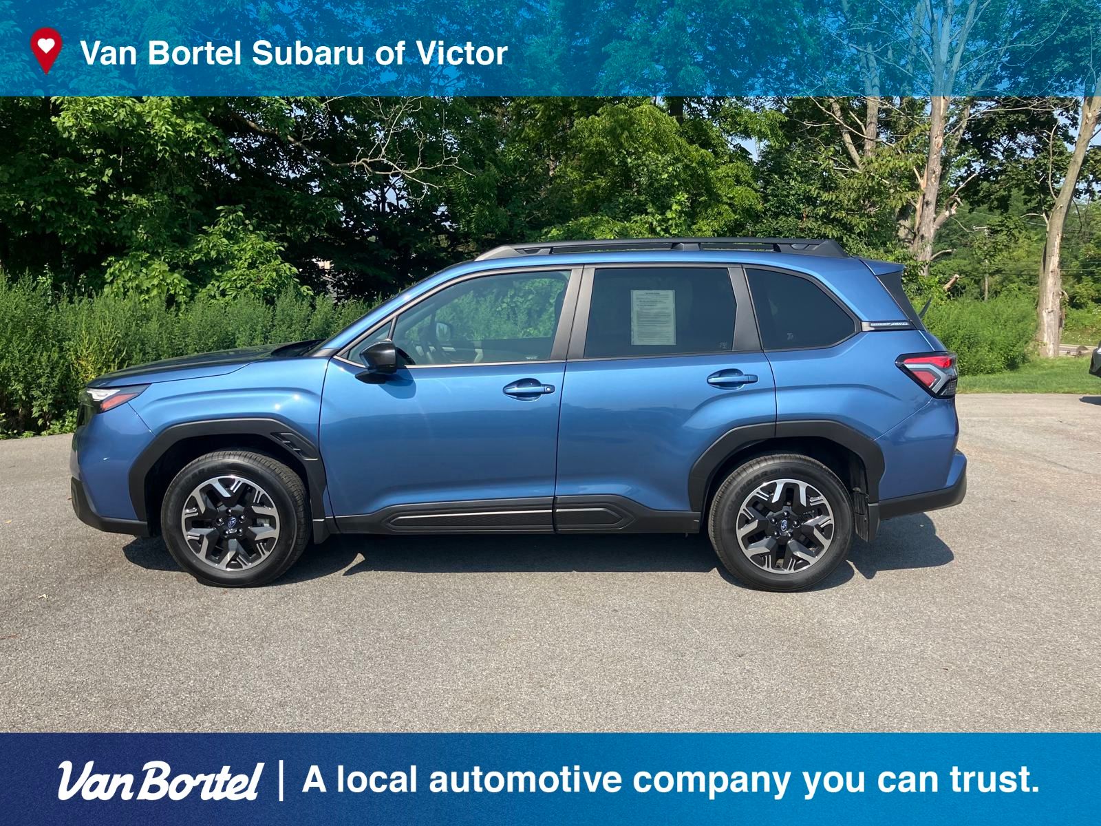 2025 Subaru Forester Premium Base photo 3