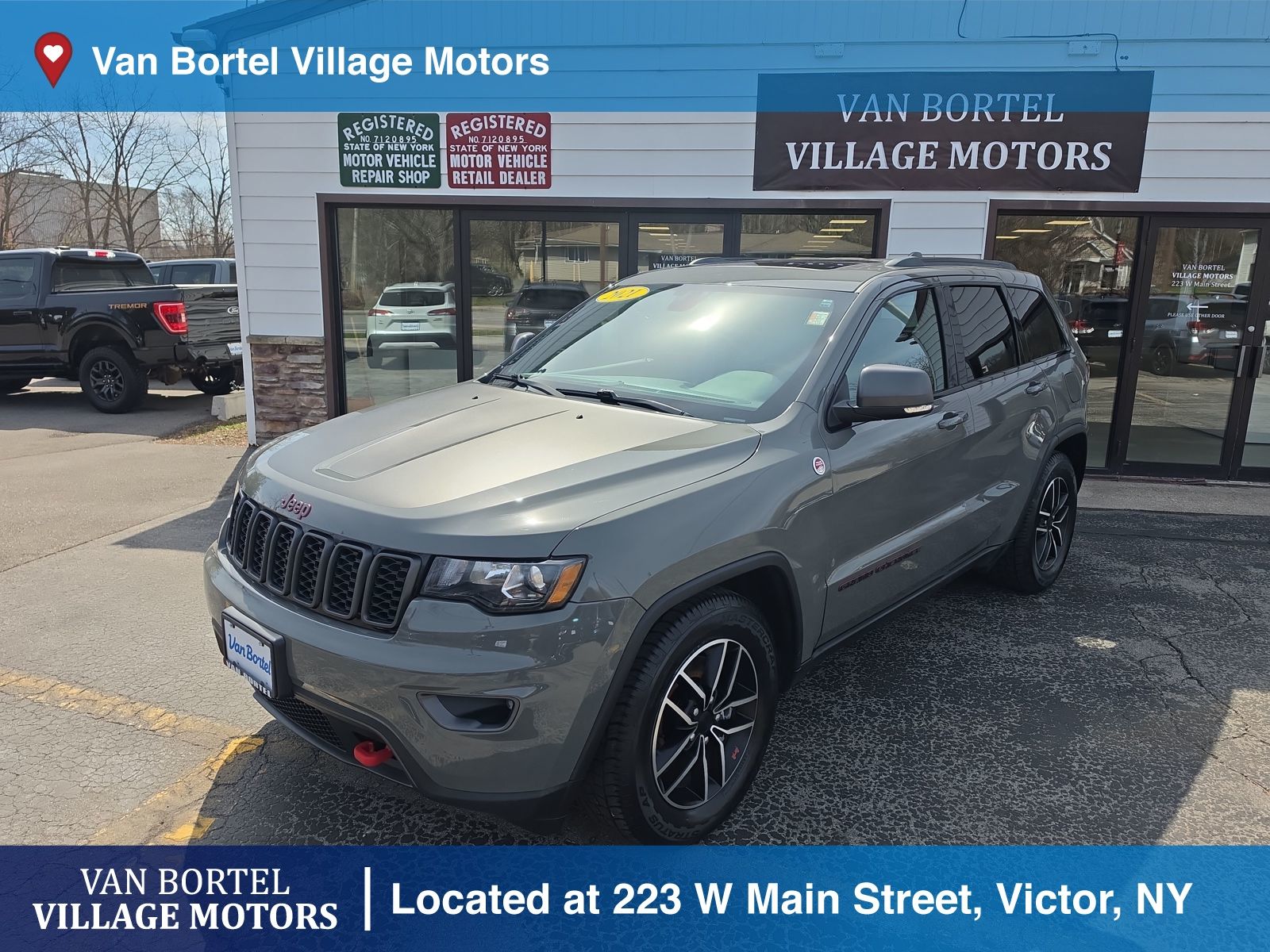 2021 Jeep Grand Cherokee Trailhawk 4WD's photo