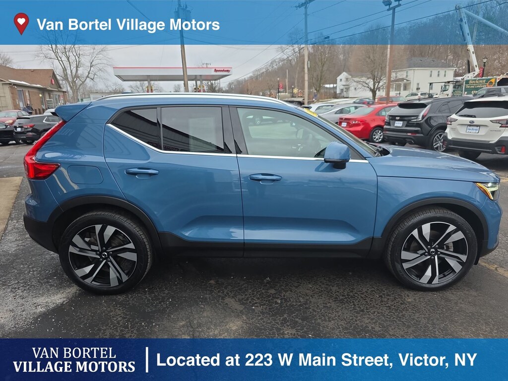 Used 2023 Volvo XC40 Ultimate SUV