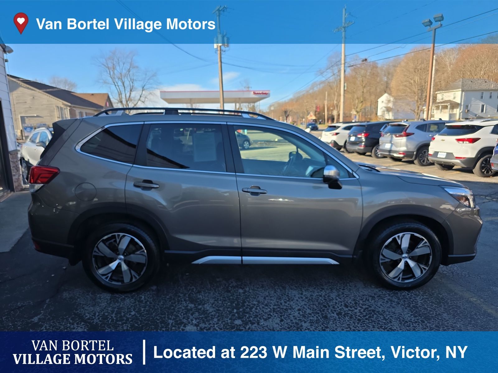 2021 Subaru Forester Touring photo 4