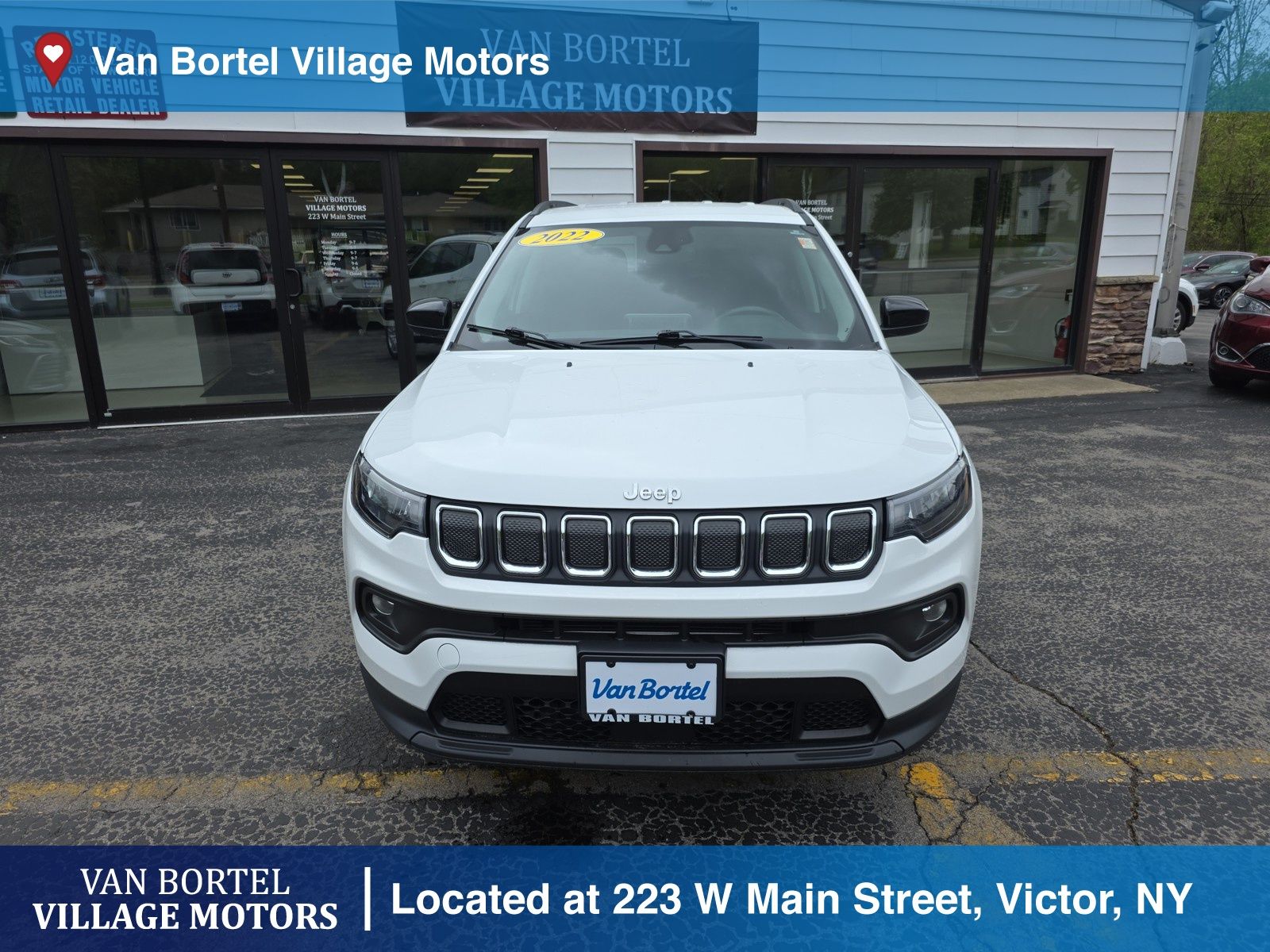 2022 Jeep Compass Latitude photo 2