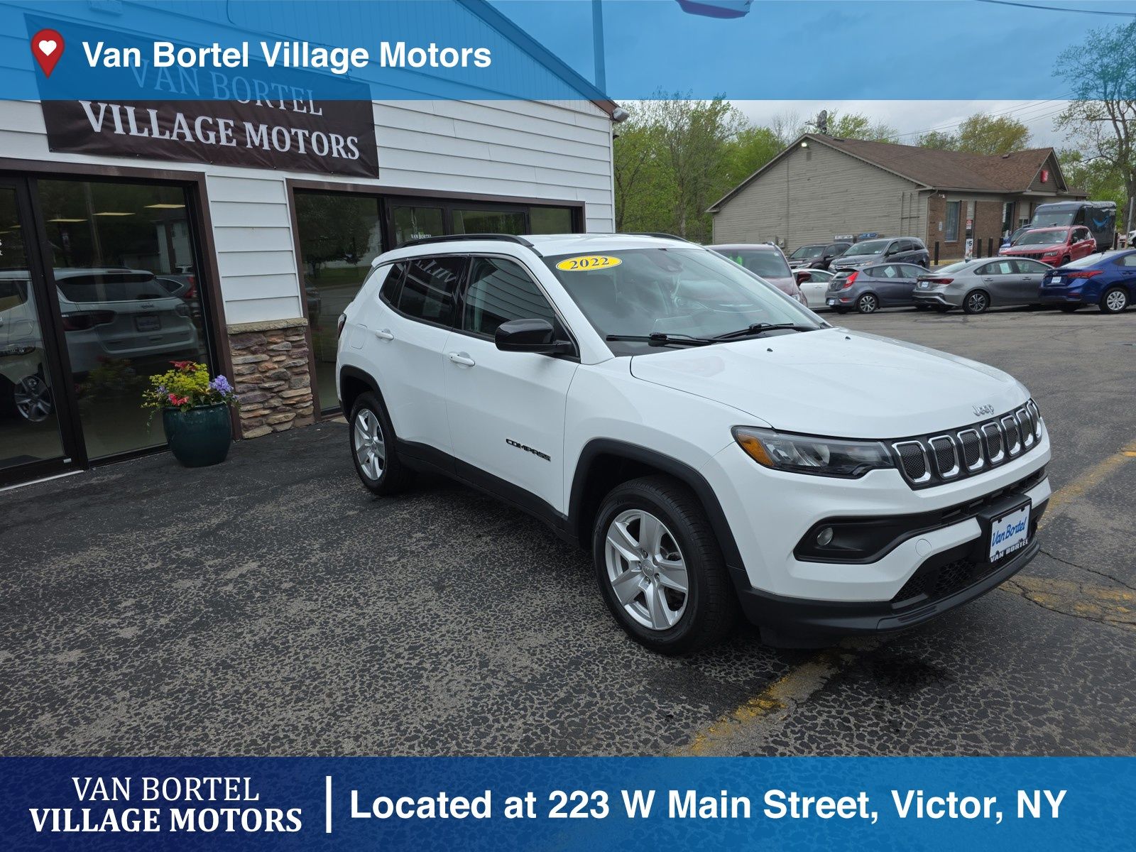 2022 Jeep Compass Latitude photo 3