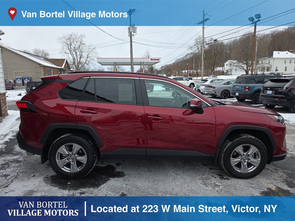 Used 2025 Toyota RAV4 XLE SUV
