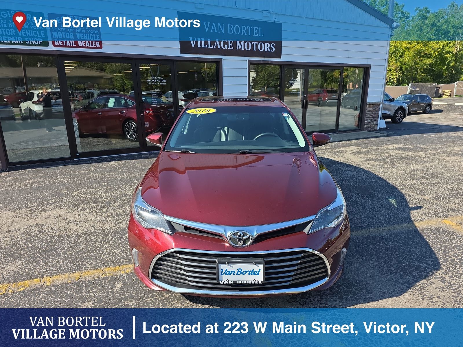 2016 Toyota Avalon XLE Plus photo 2