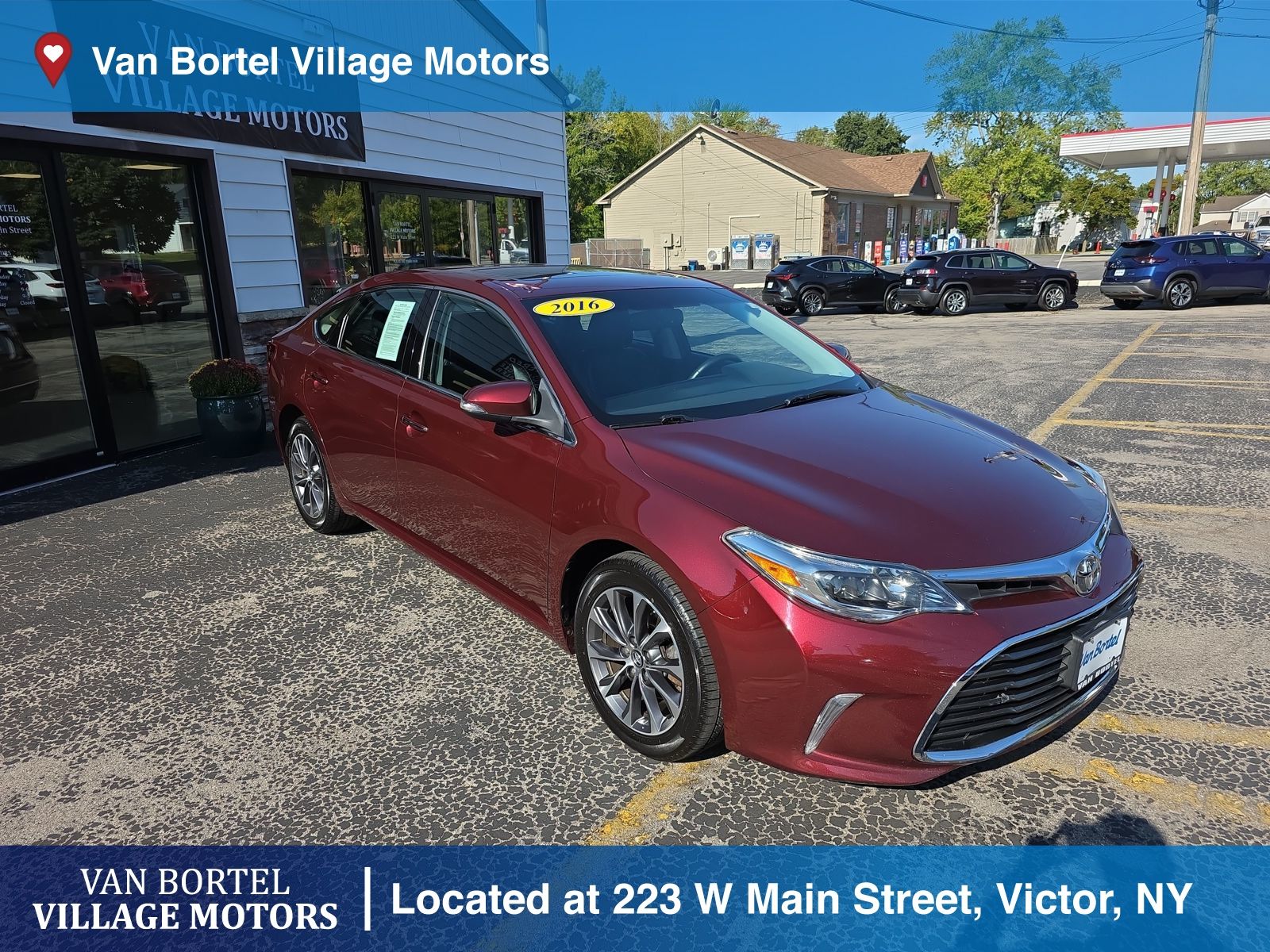 2016 Toyota Avalon XLE Plus photo 3