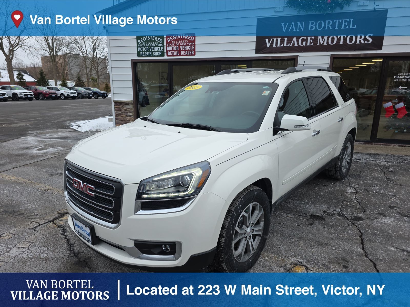 2015 GMC Acadia SLT2's photo