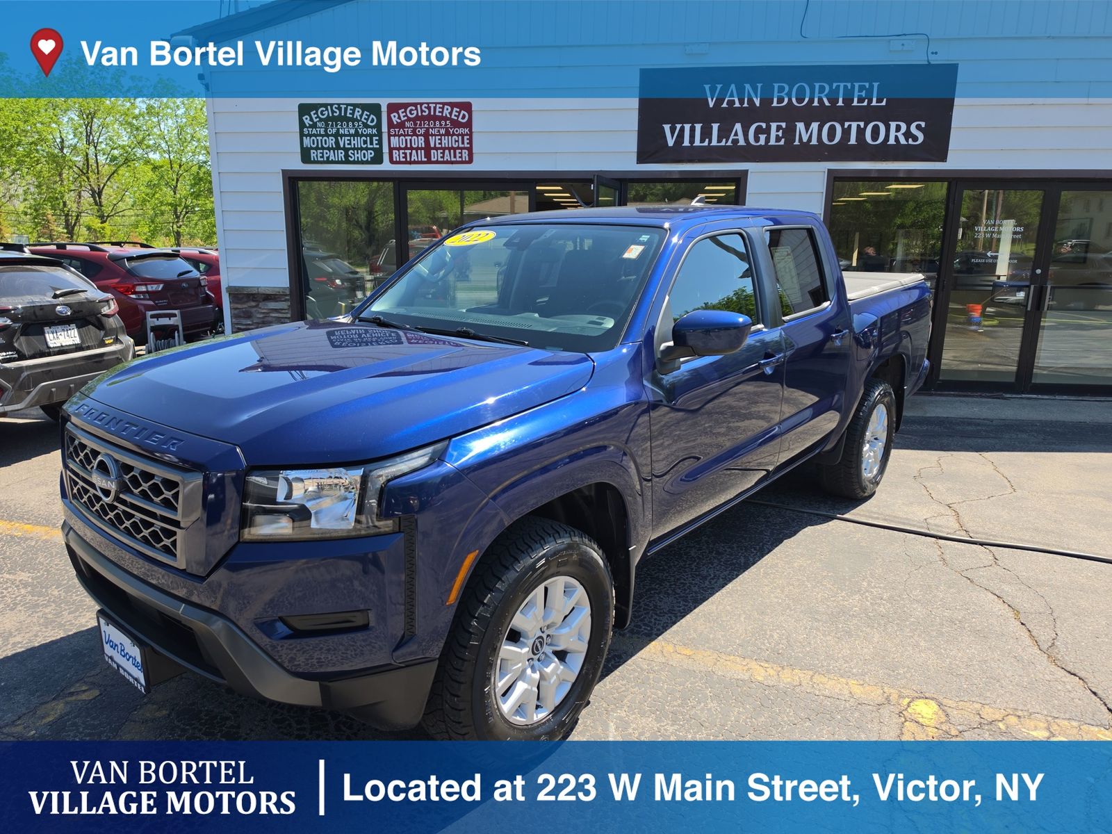 2022 Nissan Frontier SV Crew Cab 4X4 SWB's photo