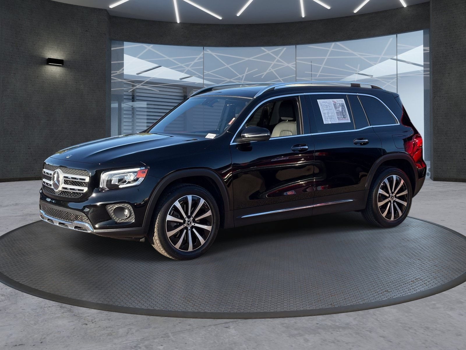 Mountain Gray Metallic 2023 Mercedes-Benz GLB SUV / Crossover Front-Wheel Drive 8-Speed Dual Clutch