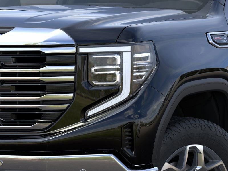 2026 GMC Sierra 1500 SLT - Photo 10