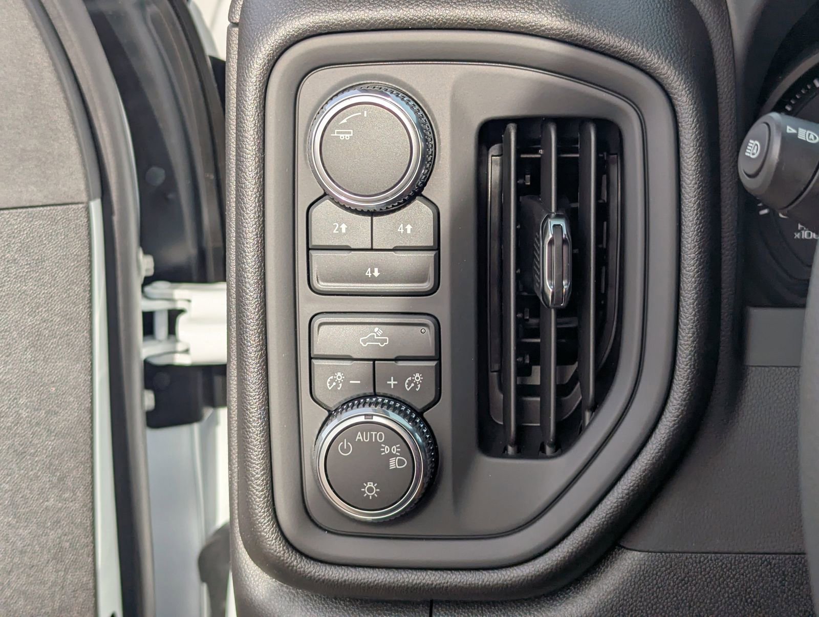 2026 GMC Sierra 2500HD Pro - Photo 33