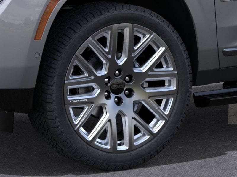 2026 GMC Yukon Denali Ultimate - Photo 9