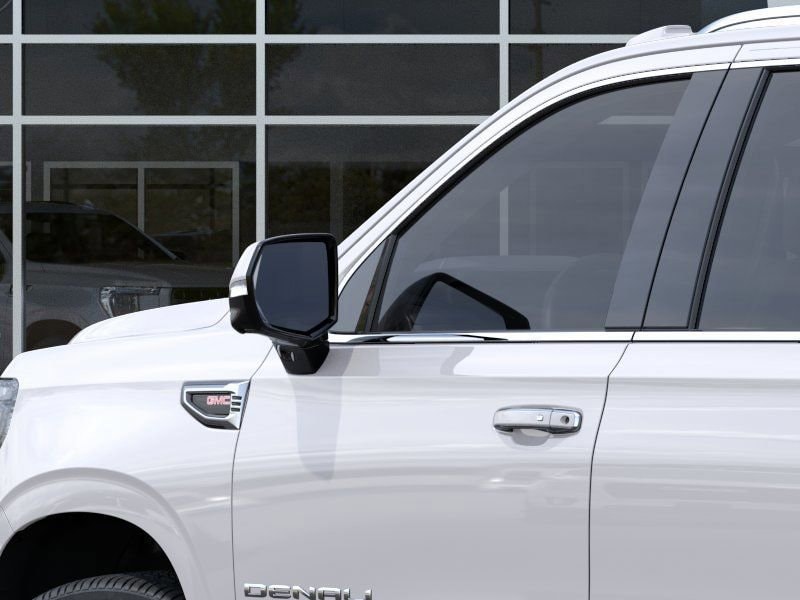 2025 GMC Yukon XL Denali - Photo 12