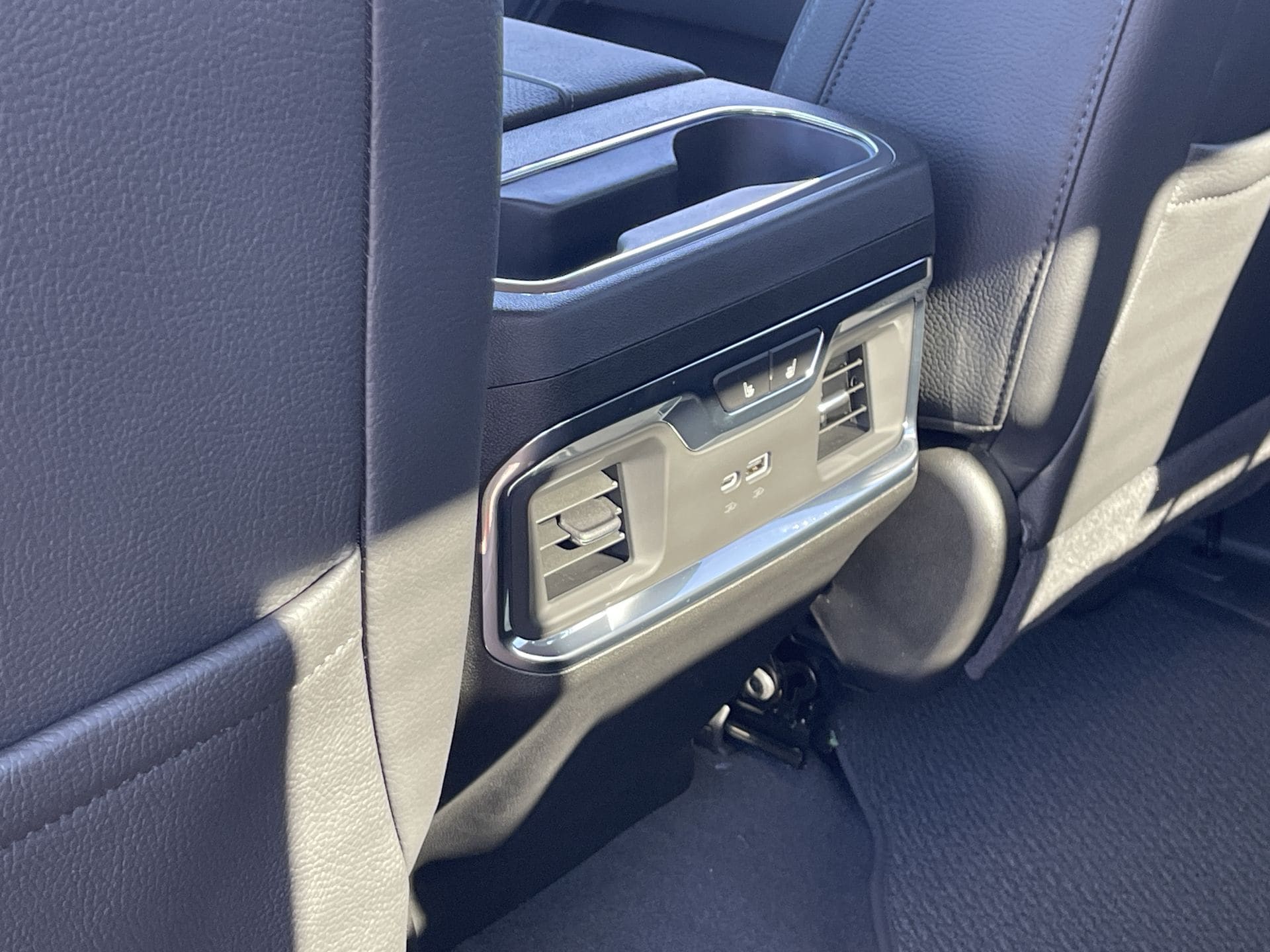 2026 GMC Sierra 2500HD Denali - Photo 70