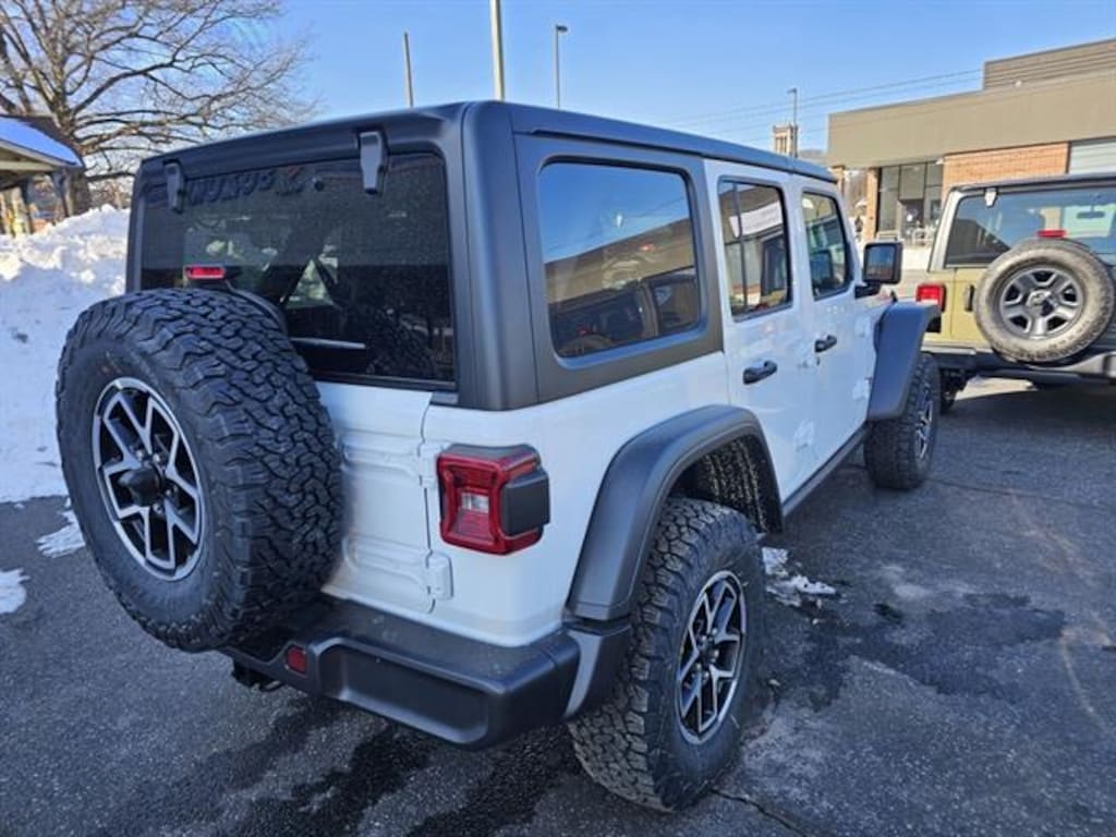 New 2026 Jeep Wrangler 4-DOOR RUBICON Sport Utility