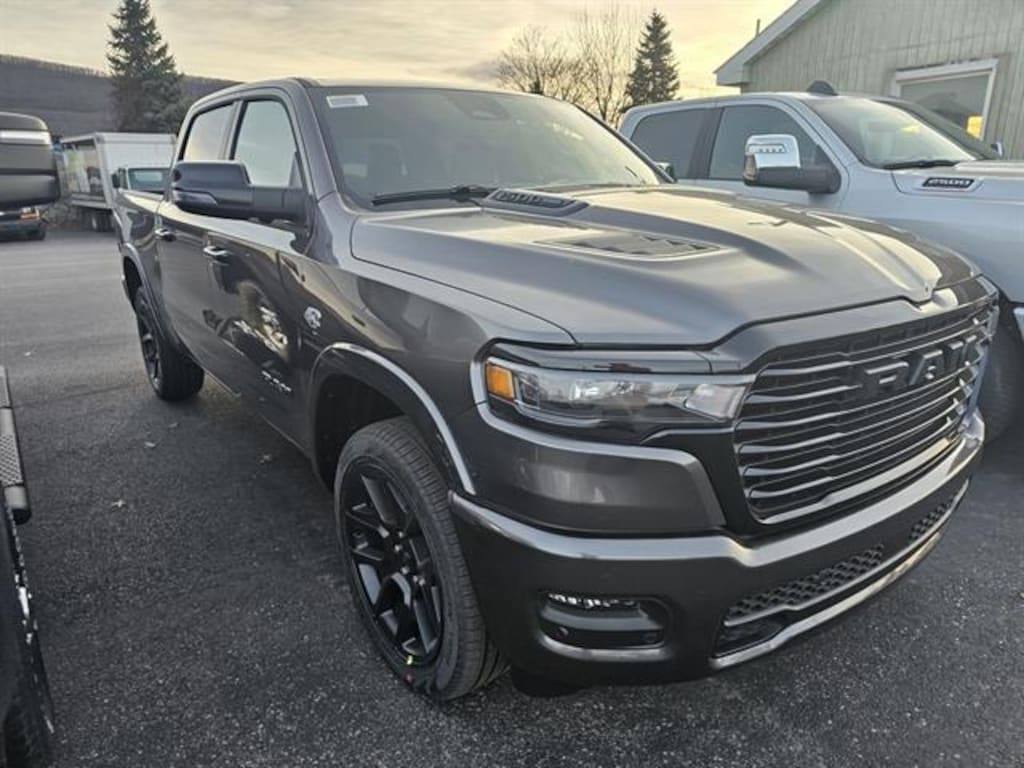 New 2026 Ram 1500 LARAMIE CREW CAB 4X4 5'7 BOX Pickup