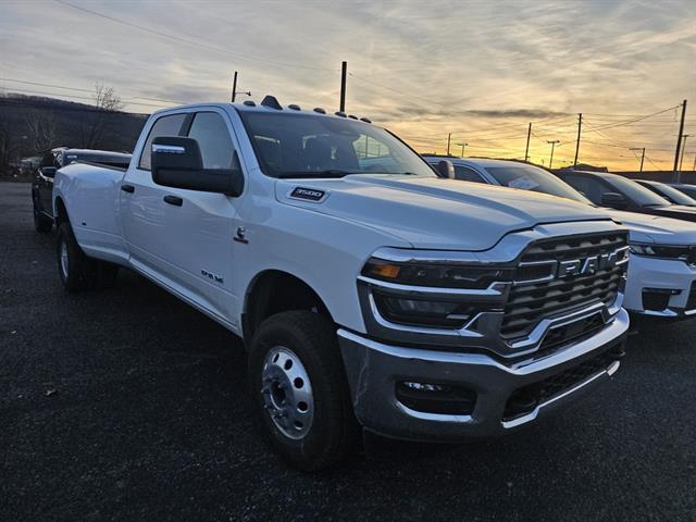 2026 Ram 3500 Big Horn photo 3