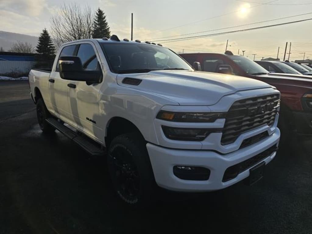New 2026 Ram 2500 BIG HORN CREW CAB 4X4 6'4 BOX Pickup
