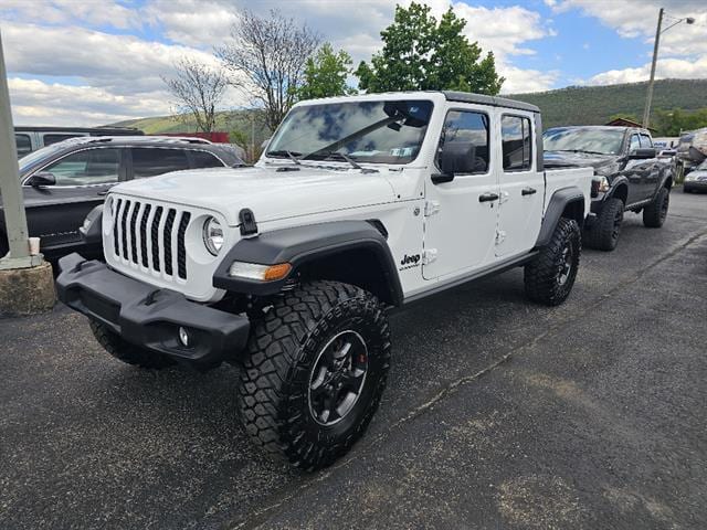 2020 Jeep Gladiator Sport S's photo
