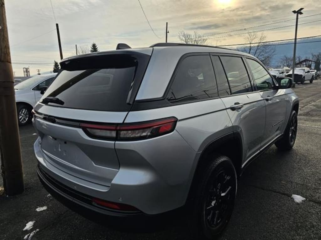 New 2025 Jeep Grand Cherokee ALTITUDE X 4X4 Sport Utility
